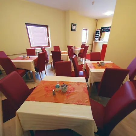 Alojamento de Acomodação e Pequeno-almoço Arizona Sarajevo Lukavica